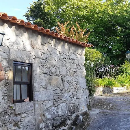 Casa de Férias Kleines Mit Terrasse Und Parkplatz *
