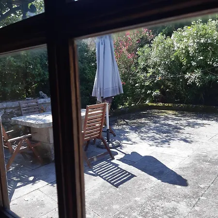 Kleines Mit Terrasse Und Parkplatz Afife